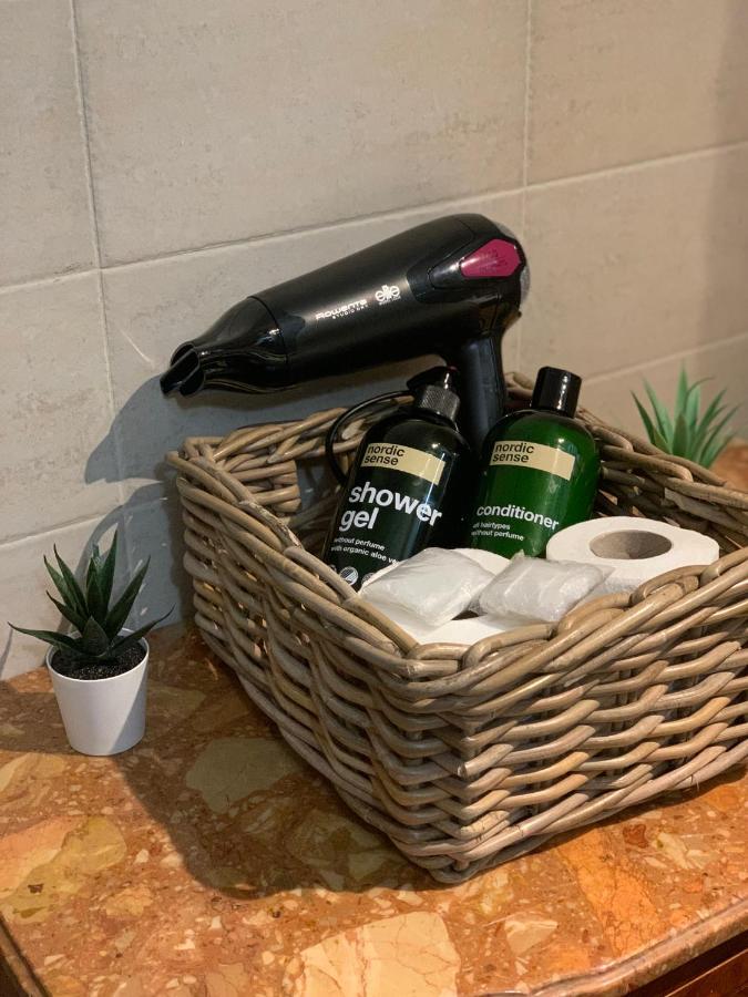 Residenza Tritone Luxury Guest House Trevi Fountain ローマ エクステリア 写真