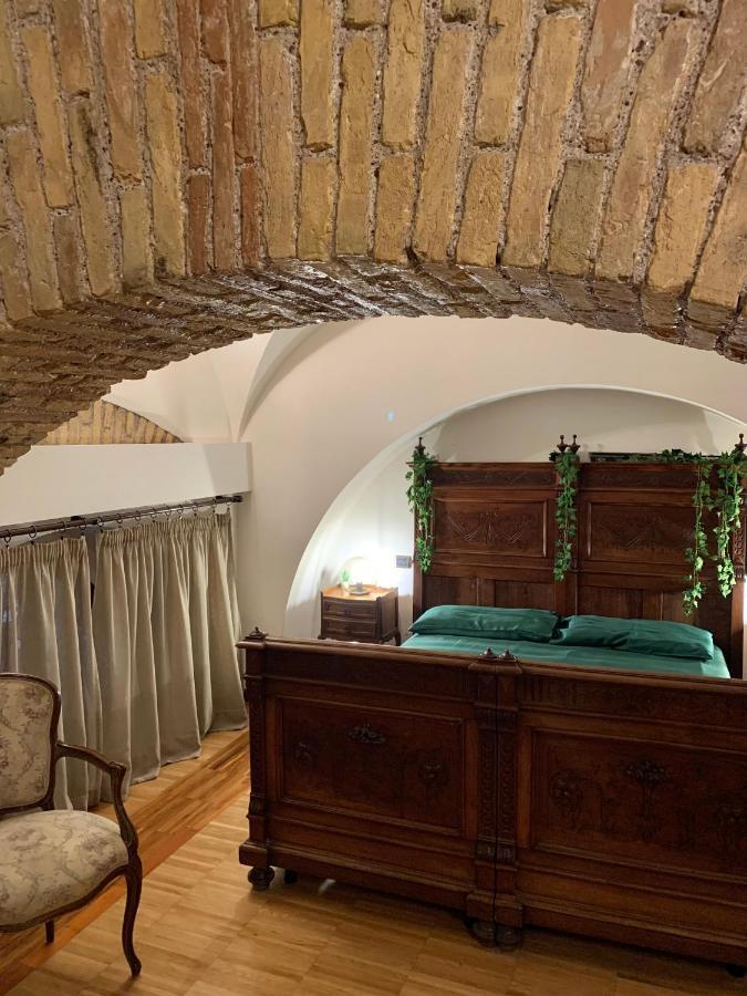 Residenza Tritone Luxury Guest House Trevi Fountain ローマ エクステリア 写真