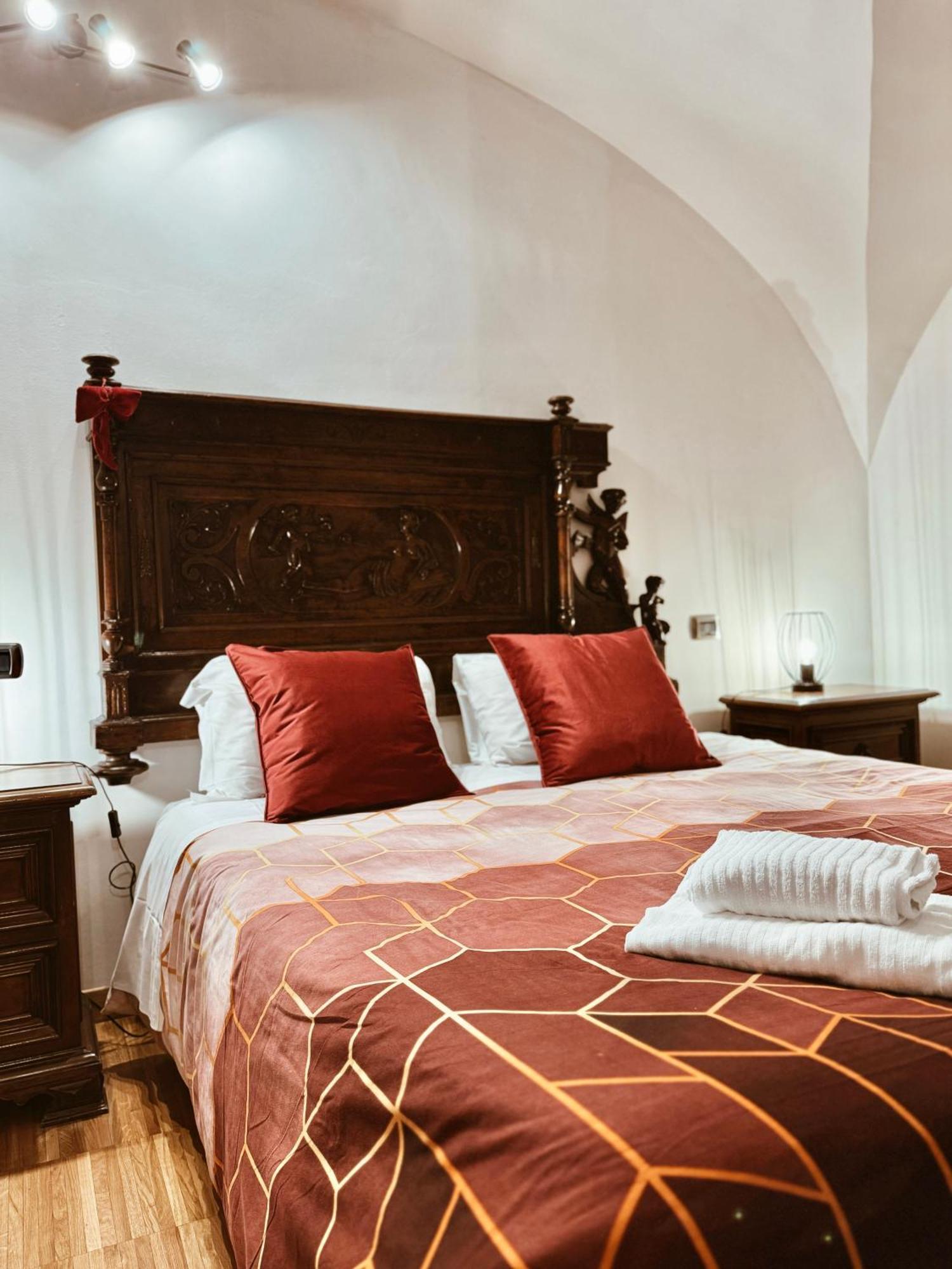 Residenza Tritone Luxury Guest House Trevi Fountain ローマ エクステリア 写真