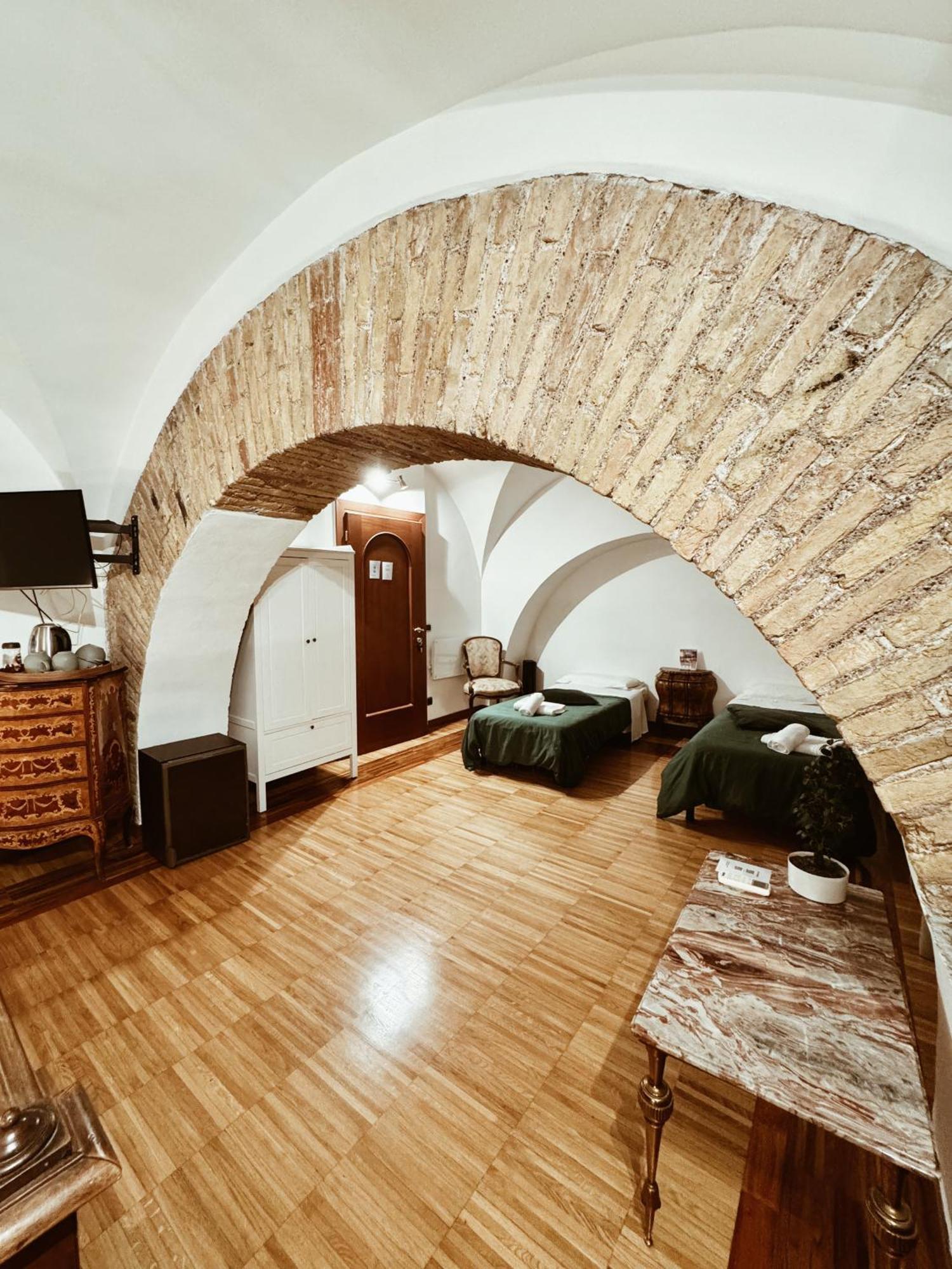 Residenza Tritone Luxury Guest House Trevi Fountain ローマ エクステリア 写真