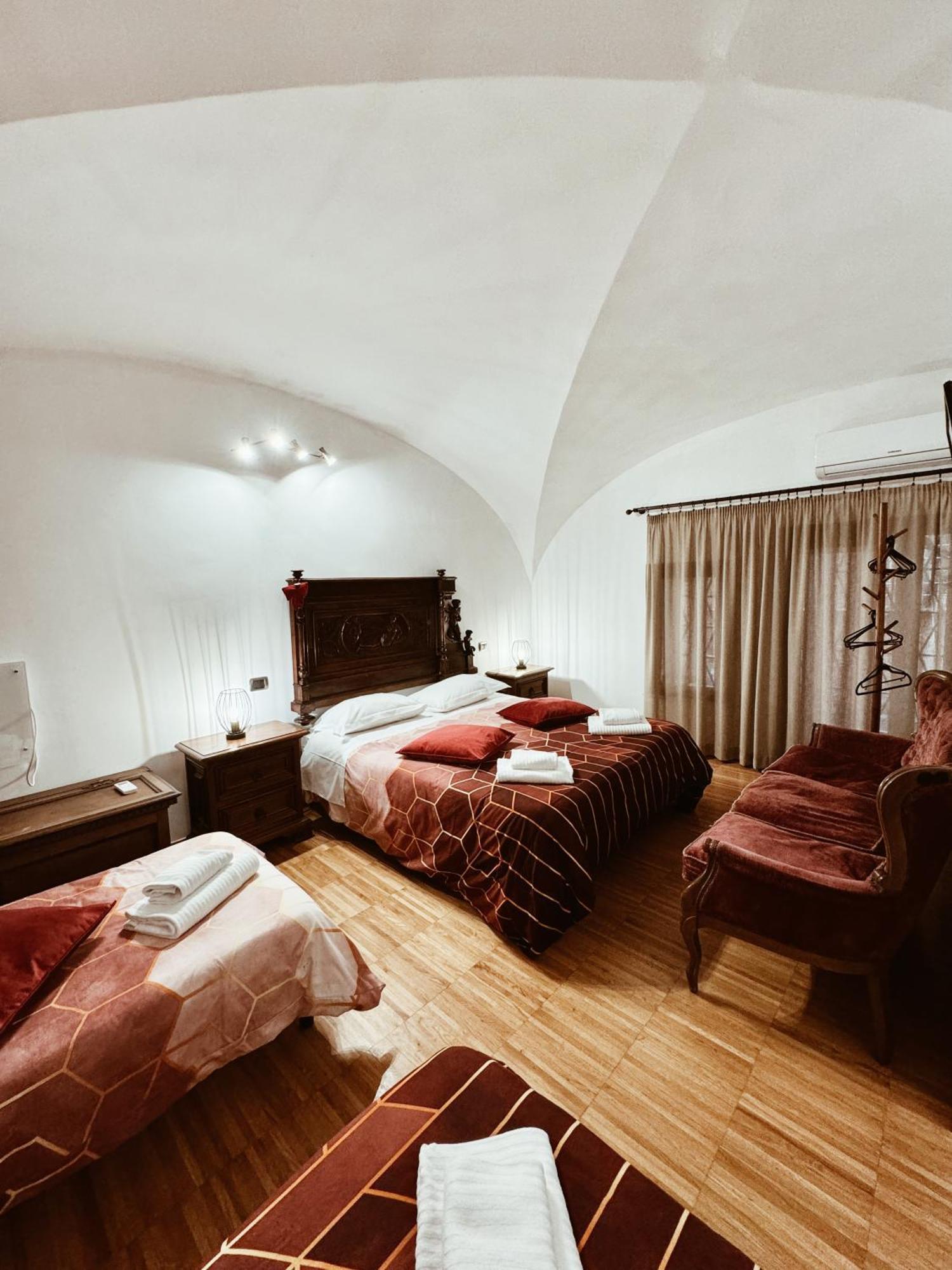Residenza Tritone Luxury Guest House Trevi Fountain ローマ エクステリア 写真