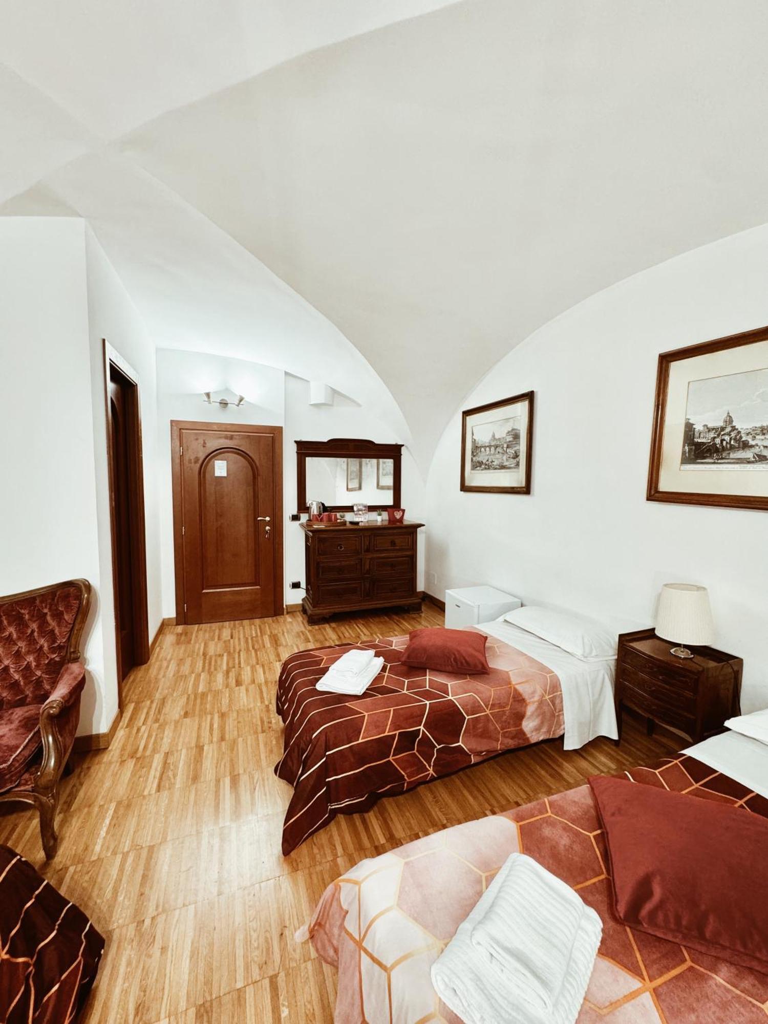 Residenza Tritone Luxury Guest House Trevi Fountain ローマ エクステリア 写真