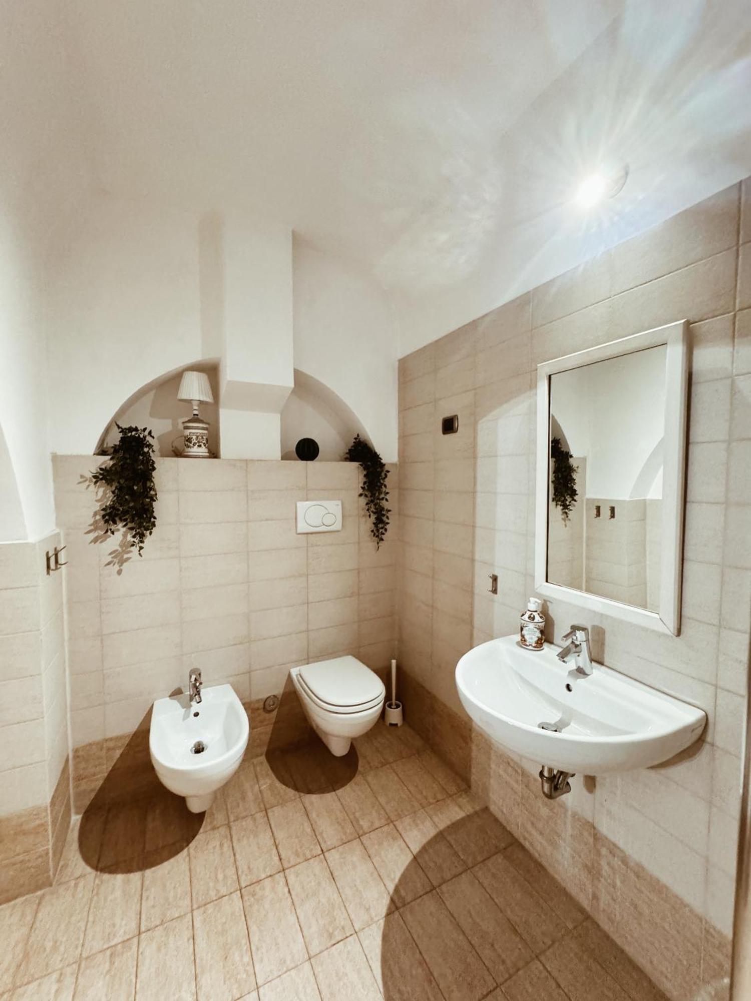 Residenza Tritone Luxury Guest House Trevi Fountain ローマ エクステリア 写真