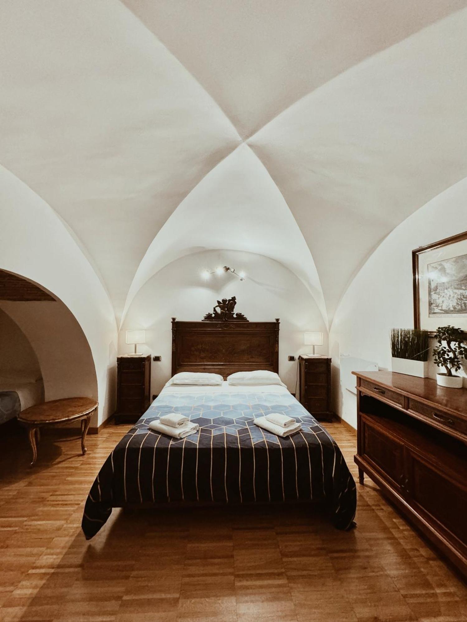 Residenza Tritone Luxury Guest House Trevi Fountain ローマ エクステリア 写真