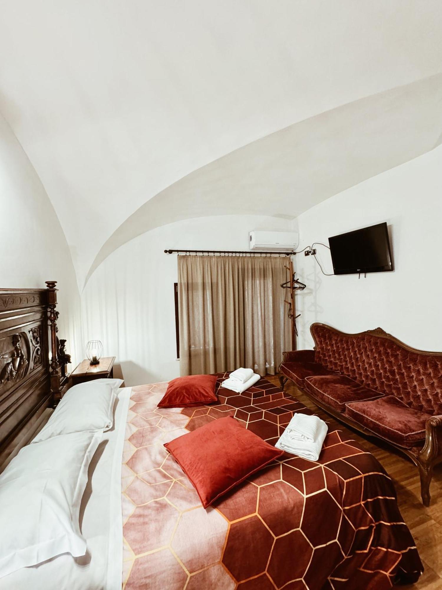 Residenza Tritone Luxury Guest House Trevi Fountain ローマ エクステリア 写真